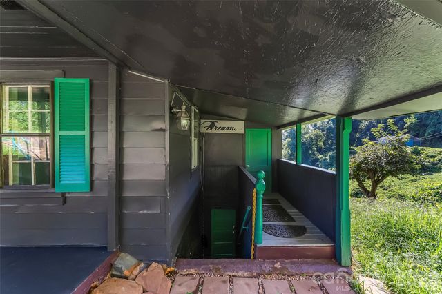 4576 St Pauls Church Road, Morganton, NC 28655