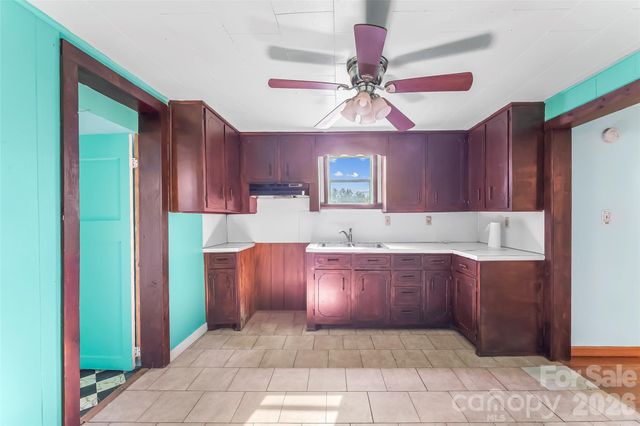 4576 St Pauls Church Road, Morganton, NC 28655