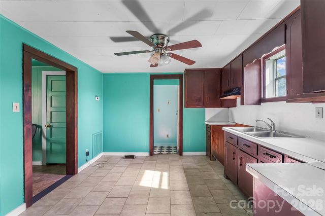 4576 St Pauls Church Road, Morganton, NC 28655