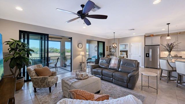 23149 BANBURY WAY 201, Venice, FL 34293