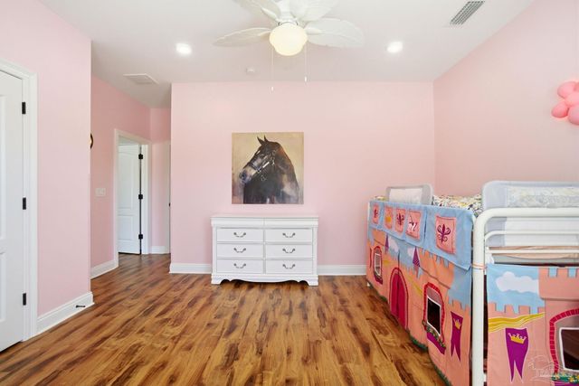 5477 Madelines Way, Pace, FL 32571