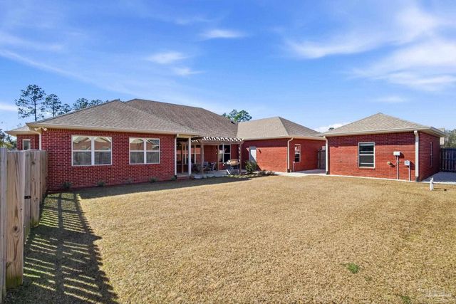 5477 Madelines Way, Pace, FL 32571