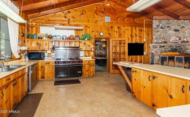 1947 E MOUNTAIN HOLLOW Drive, Prescott, AZ 86301