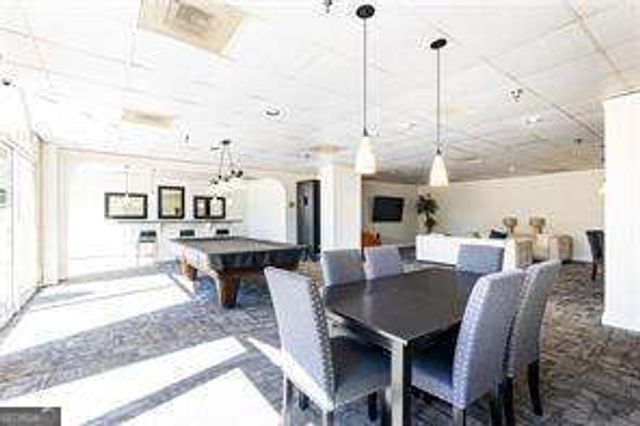 2479 Peachtree Road NE 1010, Atlanta, GA 30305
