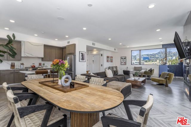137 N Doheny Drive 4, West Hollywood, CA 90048