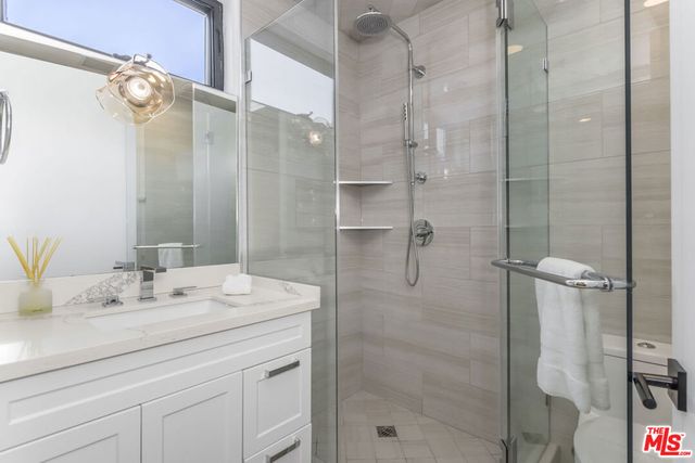 137 N Doheny Drive 4, West Hollywood, CA 90048