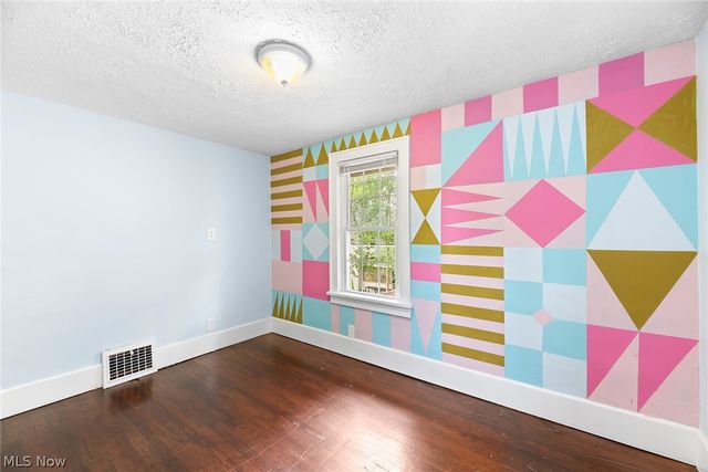 815 Grant Avenue, Cuyahoga Falls, OH 44221