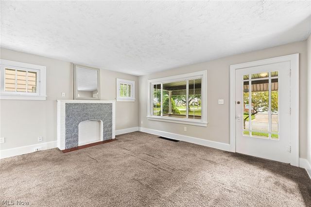 815 Grant Avenue, Cuyahoga Falls, OH 44221