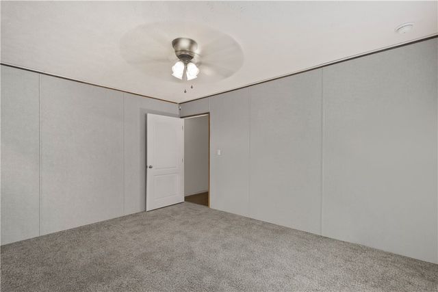 2 Roundtop Drive, Finleyville, PA 15332