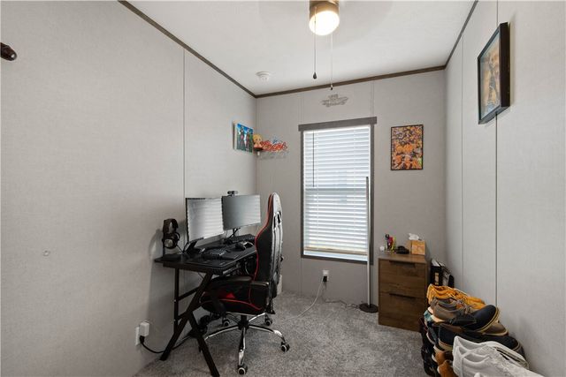 2 Roundtop Drive, Finleyville, PA 15332