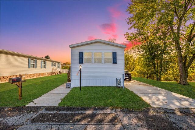 2 Roundtop Drive, Finleyville, PA 15332