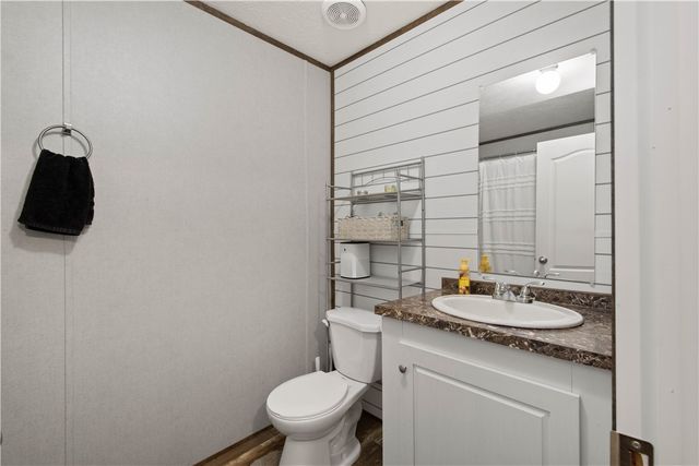 2 Roundtop Drive, Finleyville, PA 15332