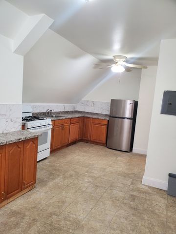 319 Maplewood Avenue, Bridgeport, CT 06605