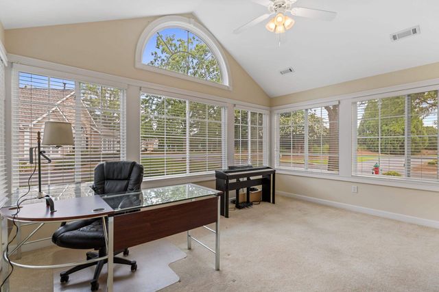 112 Ravines Lane, Spartanburg, SC 29301