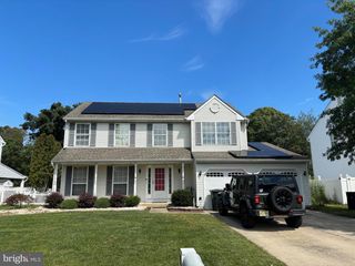 5 FIRETHORN LN, Sicklerville, NJ 08081