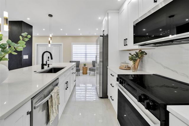 4518 W IDLEWILD AVENUE, Tampa, FL 33614