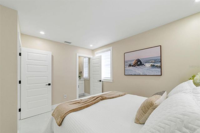 4518 W IDLEWILD AVENUE, Tampa, FL 33614