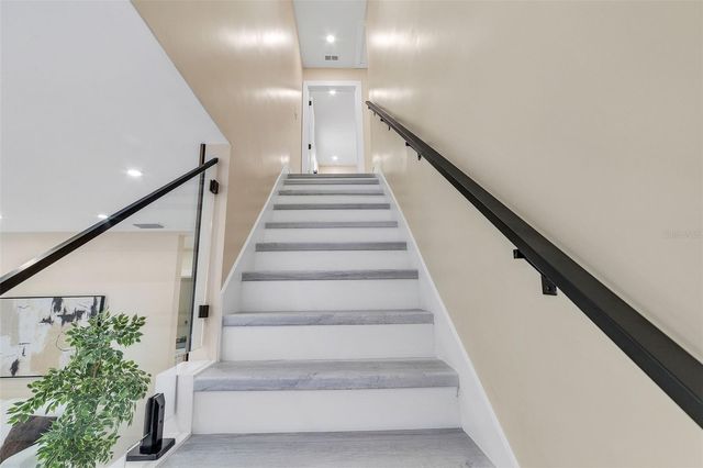 4518 W IDLEWILD AVENUE, Tampa, FL 33614