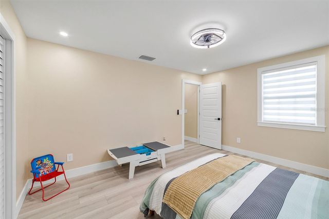 4518 W IDLEWILD AVENUE, Tampa, FL 33614