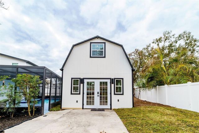 4518 W IDLEWILD AVENUE, Tampa, FL 33614