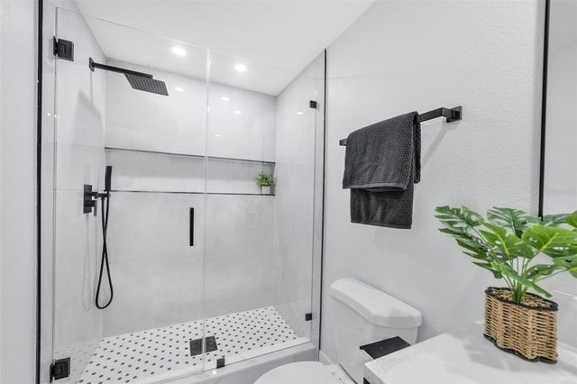 4518 W IDLEWILD AVENUE, Tampa, FL 33614