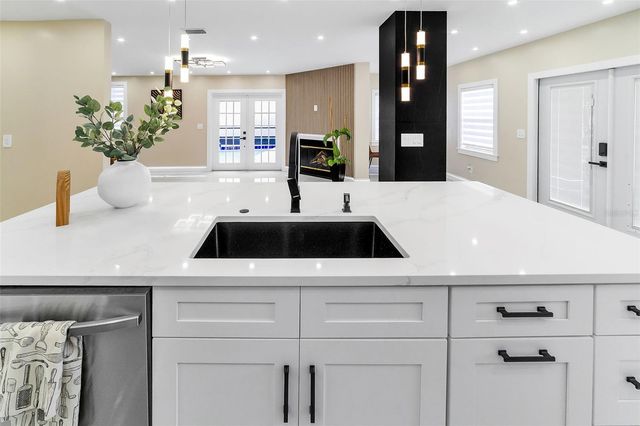 4518 W IDLEWILD AVENUE, Tampa, FL 33614