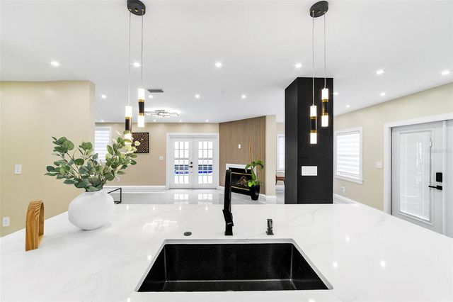 4518 W IDLEWILD AVENUE, Tampa, FL 33614