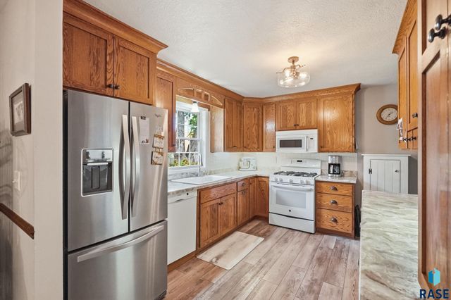 1200 E Cedar St Street, Brandon, SD 57005