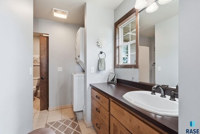 1200 E Cedar St Street, Brandon, SD 57005