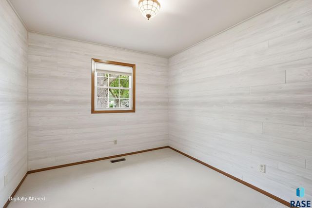 1200 E Cedar St Street, Brandon, SD 57005