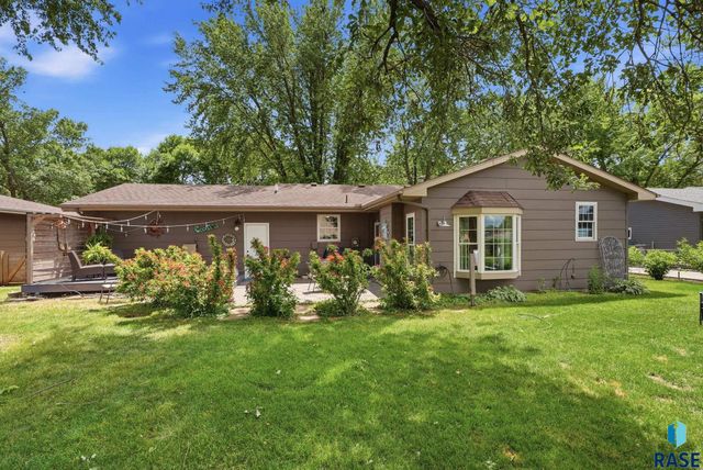 1200 E Cedar St Street, Brandon, SD 57005