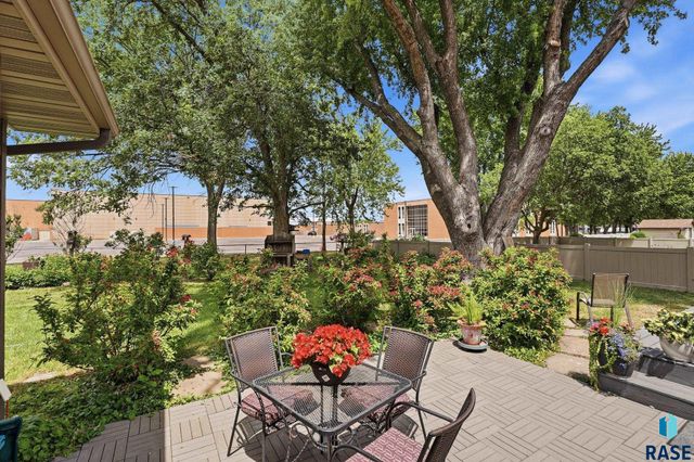 1200 E Cedar St Street, Brandon, SD 57005