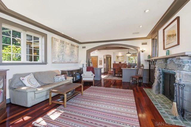 4511 Santa Cruz Avenue, San Diego, CA 92107