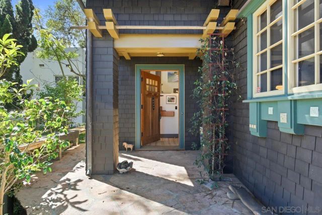 4511 Santa Cruz Avenue, San Diego, CA 92107