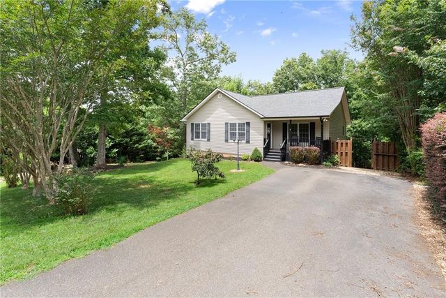 92 Cedar Springs Lane, Dahlonega, GA 30533