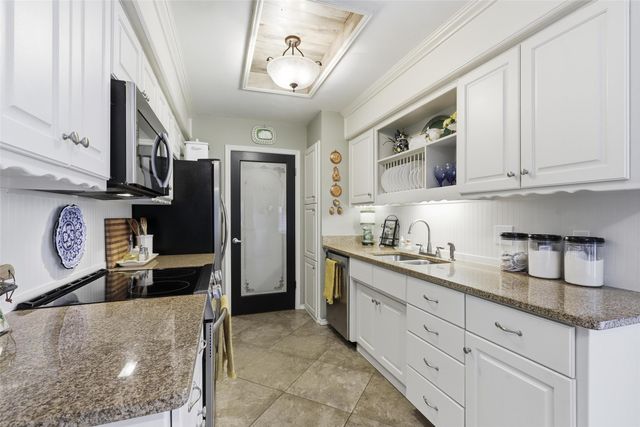 503 Shady Grove Drive, Granbury, TX 76049