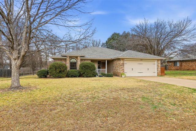 503 Shady Grove Drive, Granbury, TX 76049