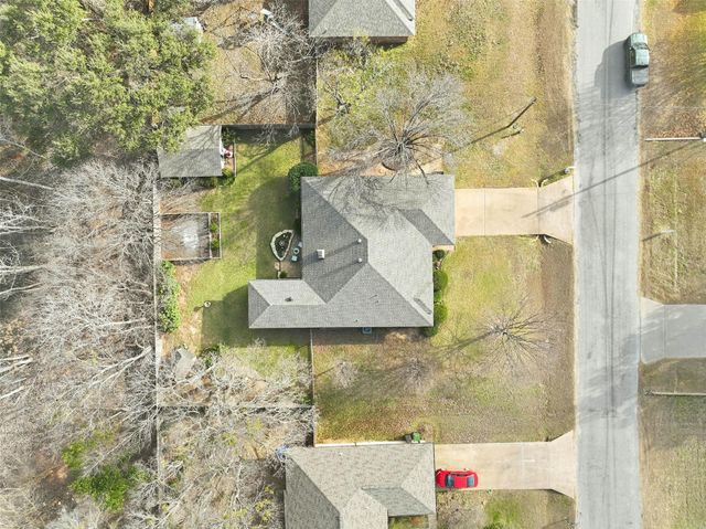 503 Shady Grove Drive, Granbury, TX 76049