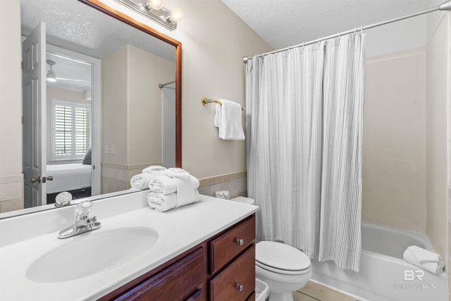 809 W Beach Boulevard P-301 & P-302, Gulf Shores, AL 36542