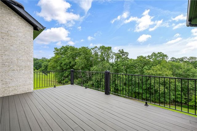 15440 Brightwater Xing, Rogers, AR 72756