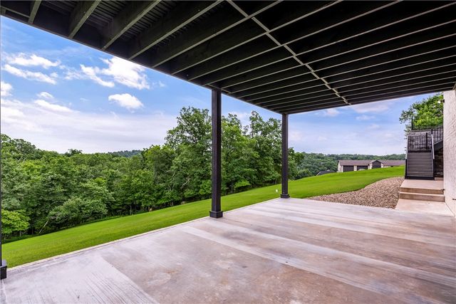 15440 Brightwater Xing, Rogers, AR 72756