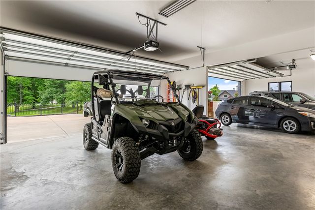 15440 Brightwater Xing, Rogers, AR 72756