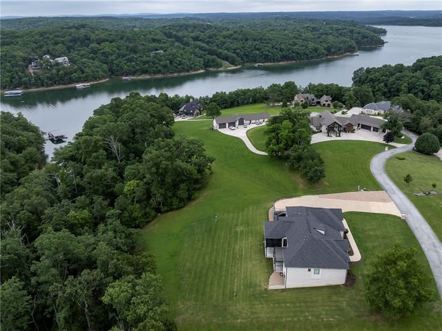 15440 Brightwater Xing, Rogers, AR 72756