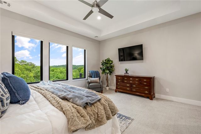 15440 Brightwater Xing, Rogers, AR 72756
