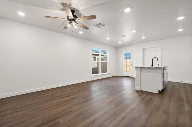 13805 Flint Avenue, Lubbock, TX 79423