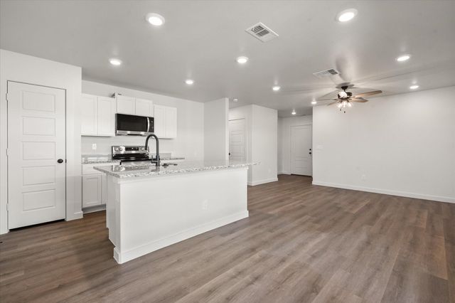 13805 Flint Avenue, Lubbock, TX 79423