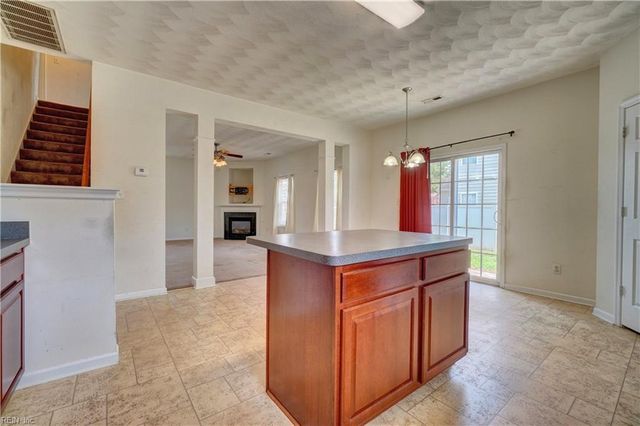 5005 Middlecoff LN, Suffolk, VA 23434