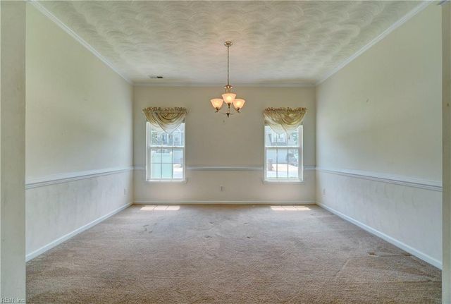 5005 Middlecoff LN, Suffolk, VA 23434