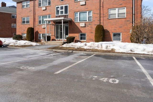 31 Warren St B1, Waltham, MA 02453