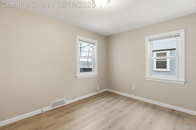 27550 Garfield Street, Roseville, MI 48066